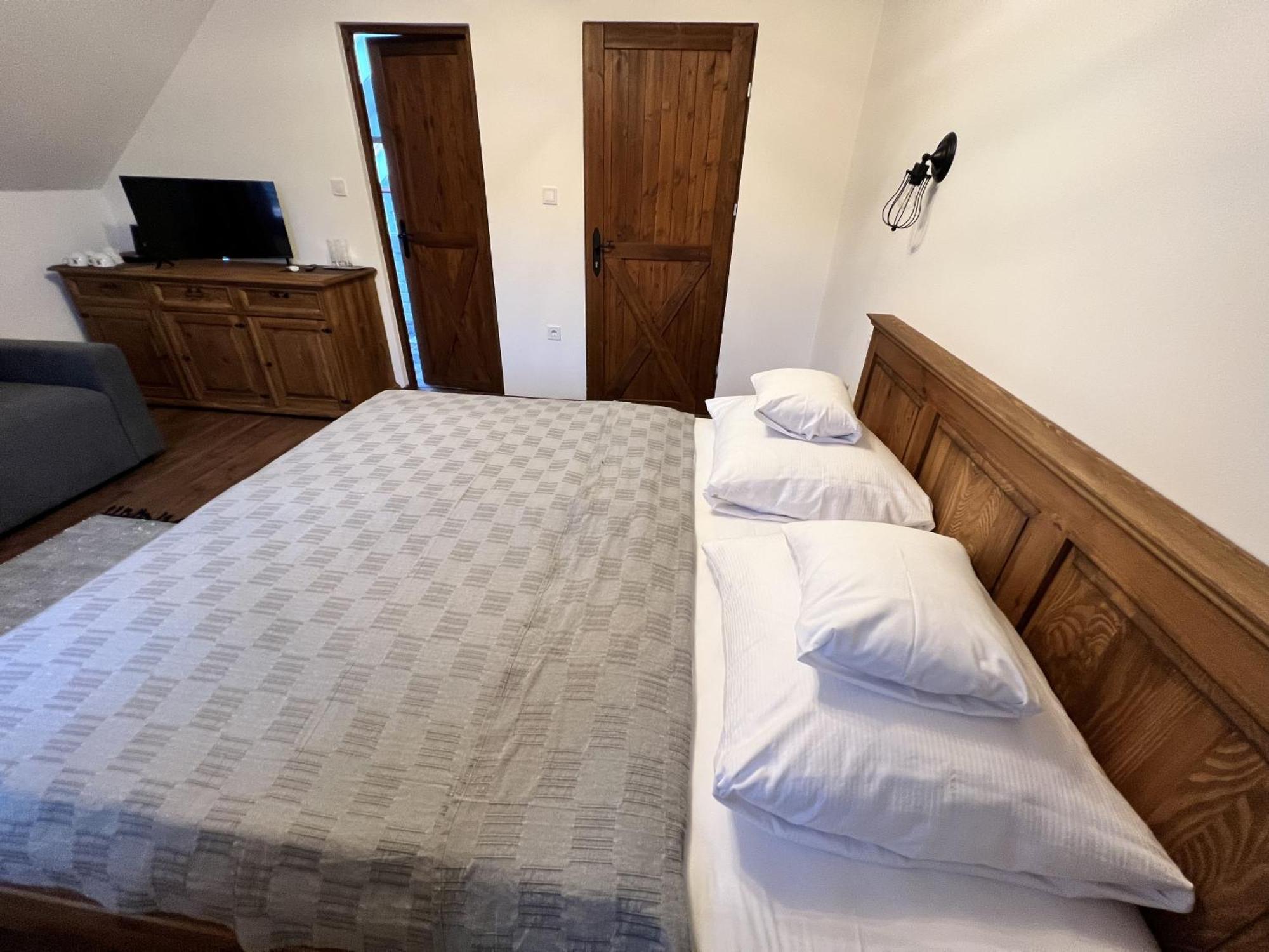 Bed and breakfast Pilisi Lovas Major, Dorog Extérieur photo